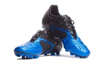 Fußballschuhe, blau